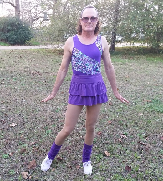 Complete Outfits - Picture 16 of 16